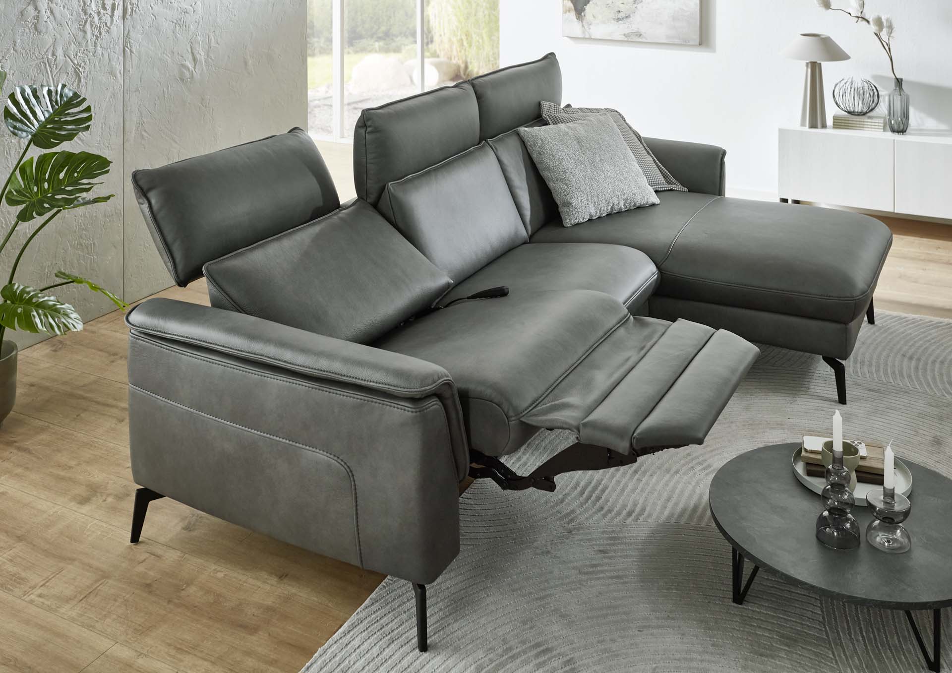 Hukla-Magni-Möbelhaus-Wallenhorst-Sofa-Doppio-anthrazit-1